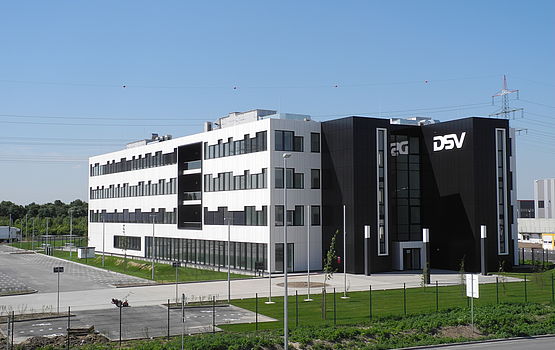 Moderne Lüftungstechnik für das Verwaltungsgebäude der DSV Road GmbH in Krefeld